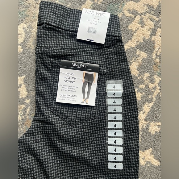 NWT Nine West Heidi Pull On Skinny Pants - Picture 3 of 4